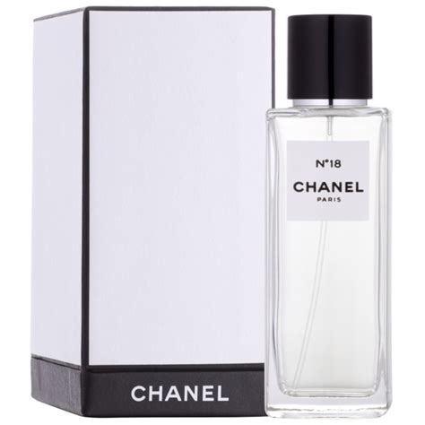 chanel logo n 18|eau de Chanel 18.